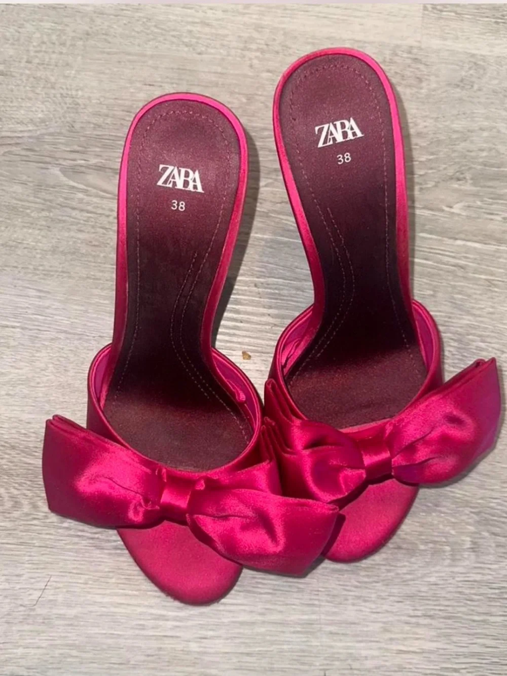 Zara Satin Bow Mule Heels in Fuchsia